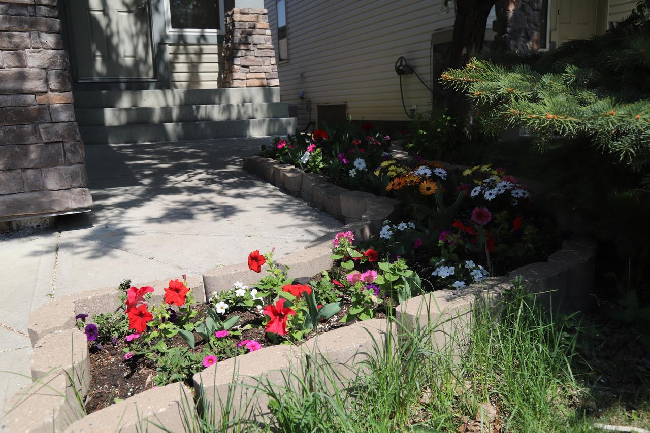 Sweet Home In YYC Exterior foto